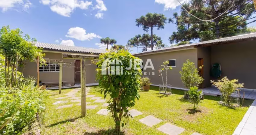 Casa com 4 quartos à venda na Maria Elisabete Herrera, 46, Uberaba, Curitiba