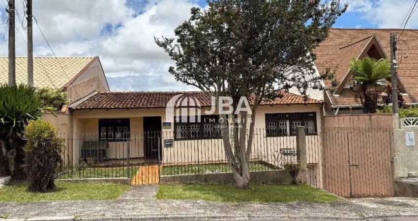 Casa com 4 quartos à venda na Rua Afonso Theolindo Hennequim, 135, Guabirotuba, Curitiba