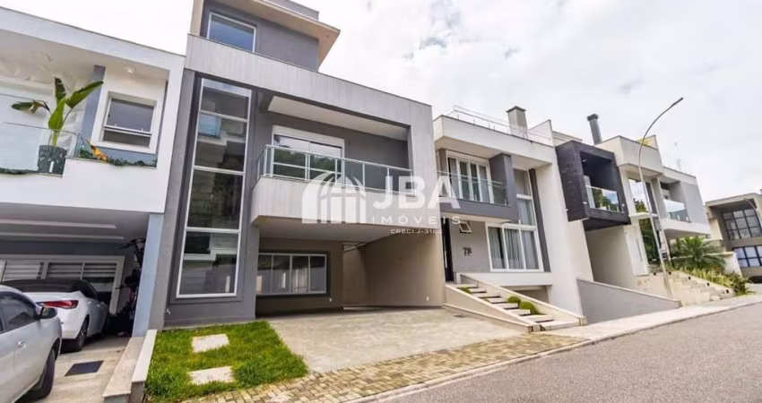 Casa em condomínio fechado com 4 quartos à venda na Rua Maria Luiza Bazzani Natal, 381, Uberaba, Curitiba