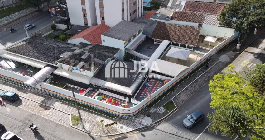 Terreno à venda na Avenida dos Estados, 1346, Água Verde, Curitiba