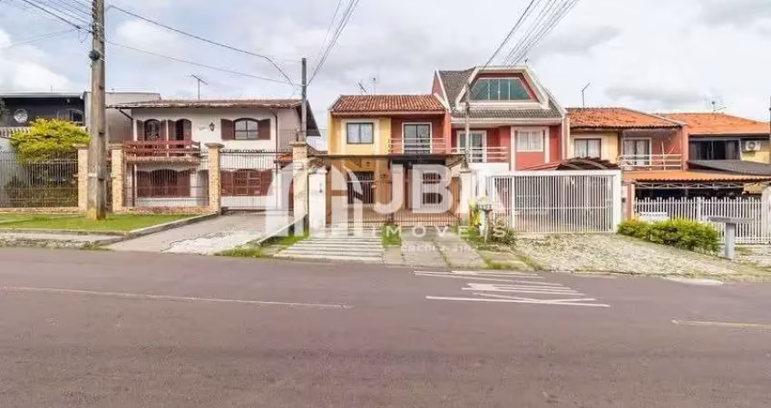 Casa com 3 quartos para alugar na Rua Waldemar Kost, 2189, Hauer, Curitiba