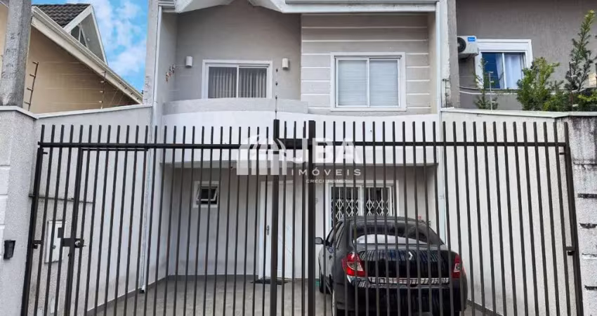 Casa com 3 quartos à venda na Rua Tucum, 359, Uberaba, Curitiba