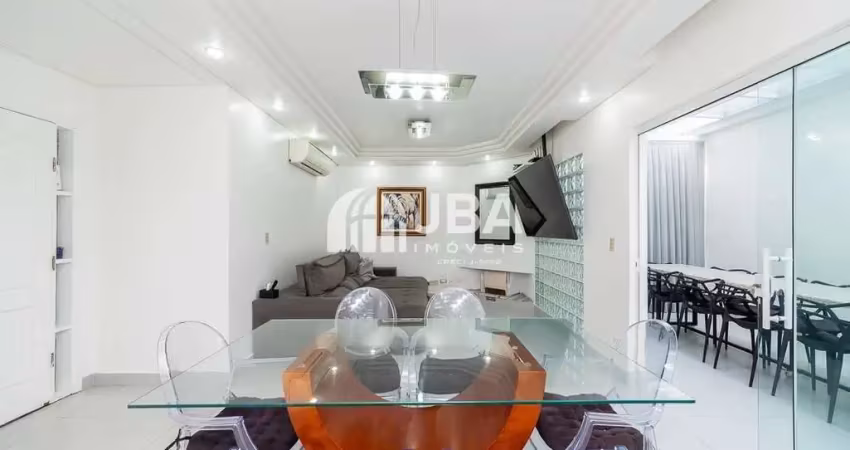 Casa com 3 quartos para alugar na Rua Gabirobas, 32, Uberaba, Curitiba