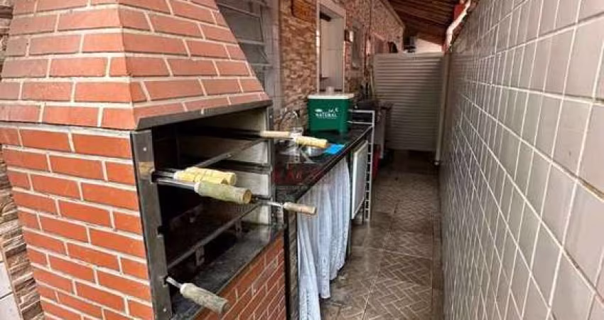 Casa com 3 dormitórios à venda, 65 m² por R$ 330.000 - Jardim Recanto São Vicente - São Vicente/SP