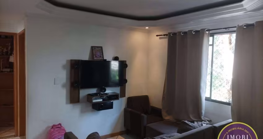 LINDO APTO REFORMADO, REPLETO DE ARMARIOS EMBUTIDOS EM CONDOMINIO ARBORIZADO