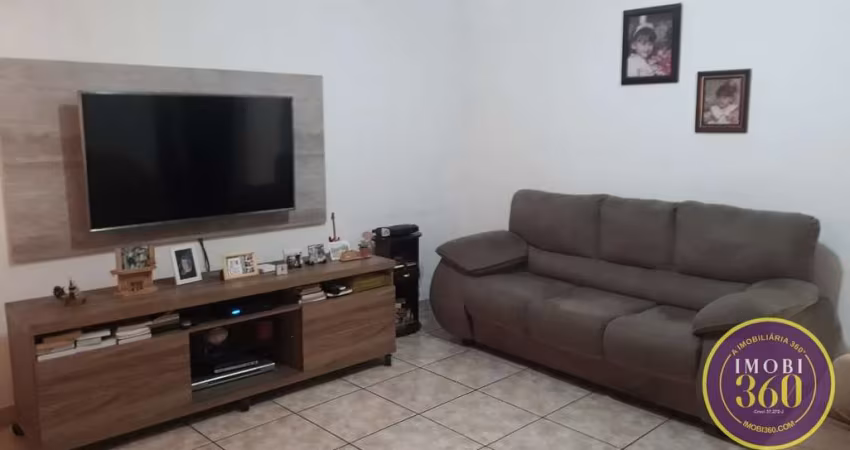 Casa com 3 Quartos e 2 banheiros à Venda, 80 m² por R$ 470.000,00.