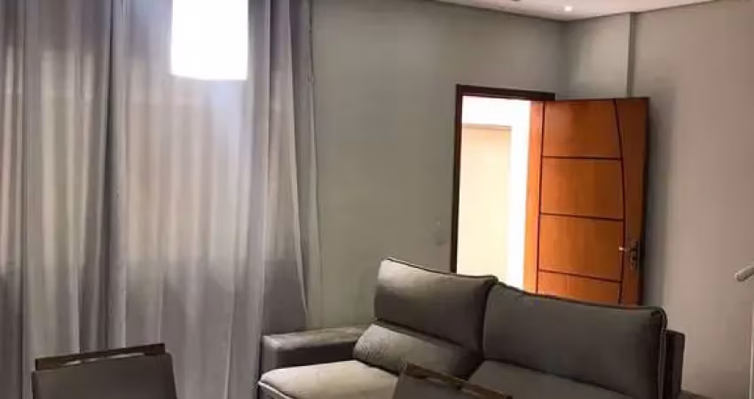 Casa de condomínio fechado 3 dormitórios e suíte com 02 vagas na patriarca