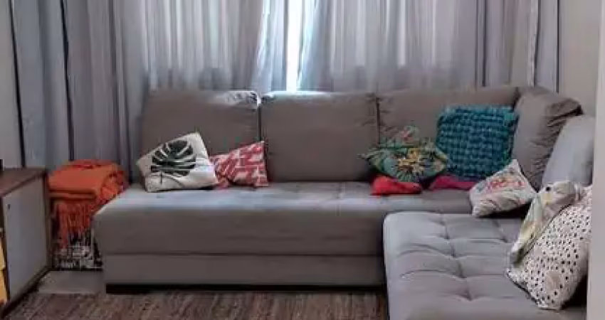 Casa de condomínio com 02 suítes com vaga de garagem na vila dalila