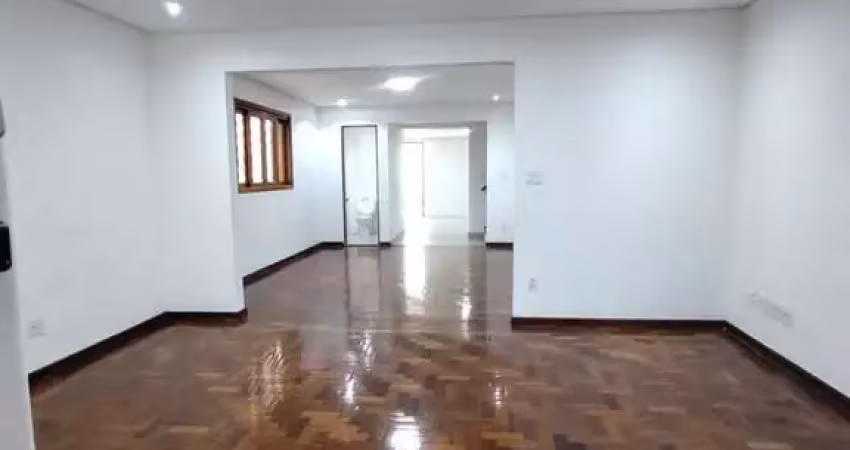 Sobrado charmoso e espaçoso para locação na aclimação