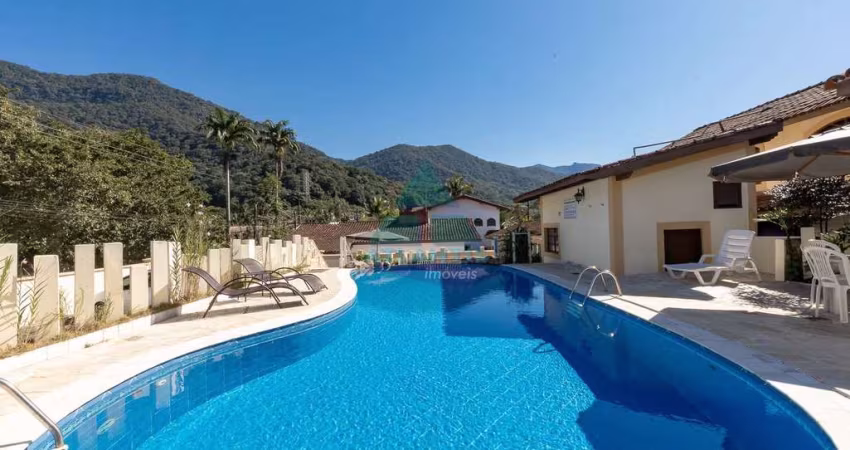 Pousada com 16 dorms. Praia da Lagoinha,Ubatuba - R$ 3.9 mi