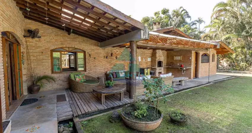 Casa com 6 dorms, Praia do Pulso, Ubatuba - R$ 7.5 mi, Cod: 2157