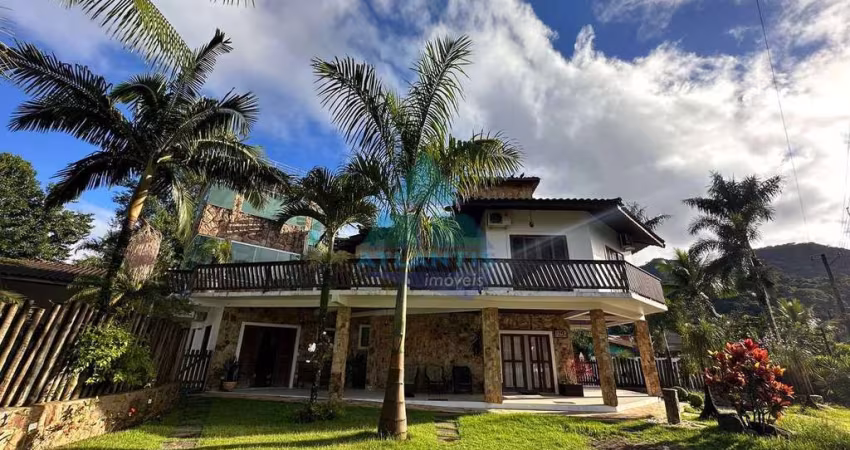 Casa com 6 quartos, Ubatuba Country, Ubatuba - R$ 5.5 mi, Cod: 2347
