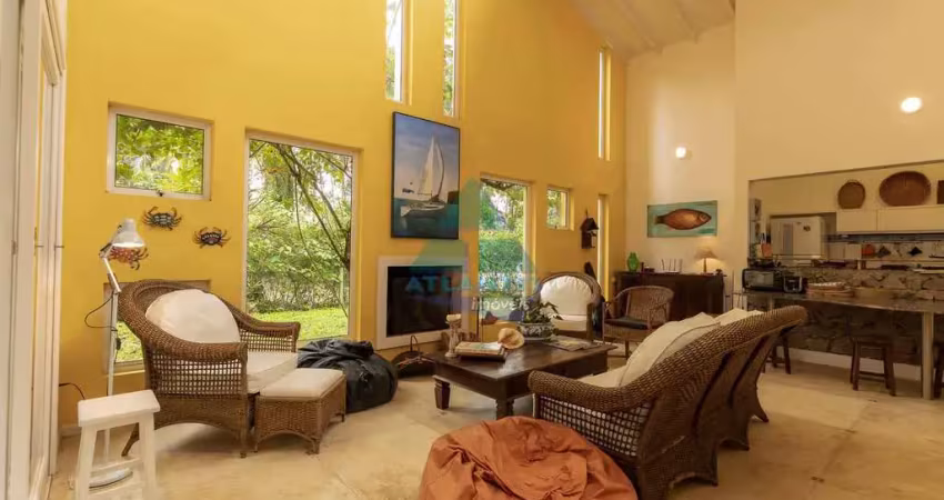 Casa com 4 dorms, praia vermelha do sul, ubatuba - r$ 3.2 mi, cod: 2584