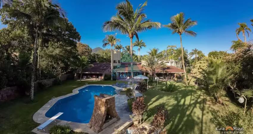 Casa com 5 quartos, condomínio domingas dias, ubatuba - r$ 25 mi, cod: 1294