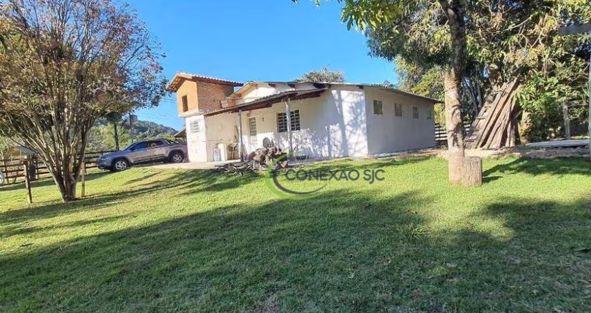 Chácara com 3 dormitórios à venda, 5000 m² por R$ 450.000,00 - Carneiros - Cunha/SP