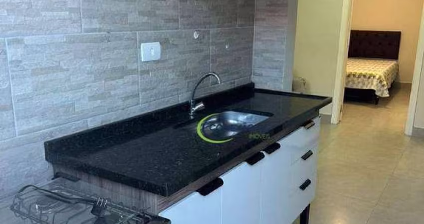 Kitnet mobiliada com dormitório, sala, cozinha e banheiro.  Garagrem somente para motocicletas