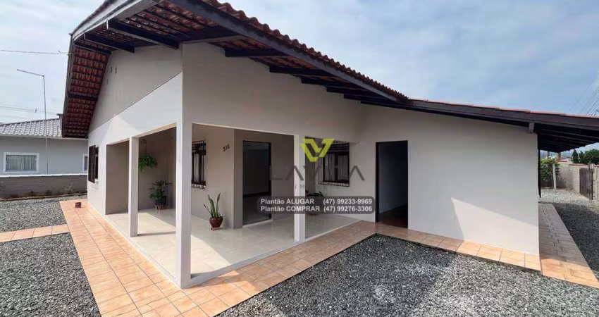 Casa com 4 Dormitórios, 210m² para Aluguel, Locação - Bairro Coloninha - Gaspar SC | La Vita Imóveis