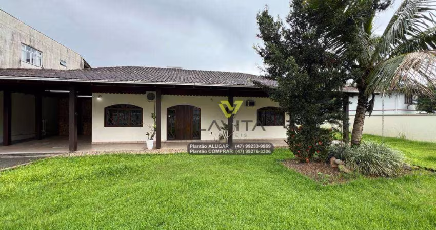 Casa SEMIMOBILIADA Com 3 Dormitórios Para Aluguel, Locação - Bairro Belchior Alto - Gaspar SC | La Vita Imóveis