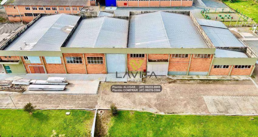 Extenso Galpão no Bairro Itoupavazinha em Blumenau com 4900 m² com fácil acesso a BR 470