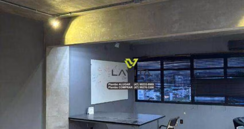 Exelente Sala Comercial no Centro de Blumenau, no Edifício Brasília, ao lado da Farmácia SESI.