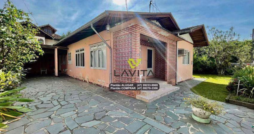 Residência em local privilegiado no Bairro Vorstadt em Blumenau