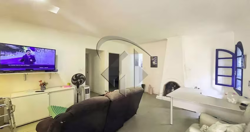 Oportunidade única na granja viana - casa comercial em terreno amplo com localização privilegiada!