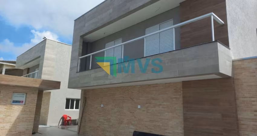 Casa em Condomínio à Venda em Suarão, Itanhaém-SP: 2 Quartos, 1 Suíte, 1 Vaga, 71m² de Área!