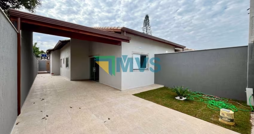 Imperdível oportunidade: Casa à venda em Itanhaém-SP, bairro Gaivota. 3 quartos, 1 suíte, 2 salas, 3 banheiros, 4 vagas, 105m².