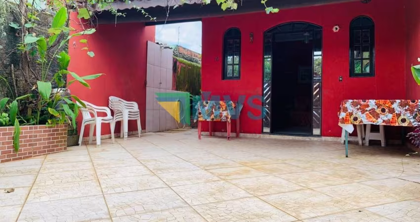 Imperdível! Casa à venda em Itanhaém-SP, Jardim Grandesp: 3 quartos, 1 suíte, 1 sala, 3 banheiros, 2 vagas, 97,54m². Venha conferir!