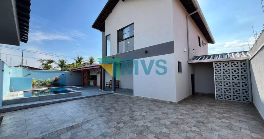 Imperdível casa à venda em Itanhaém-SP, bairro Suarão: 3 quartos, 1 suíte, 2 salas, 3 banheiros, 4 vagas, 125m².