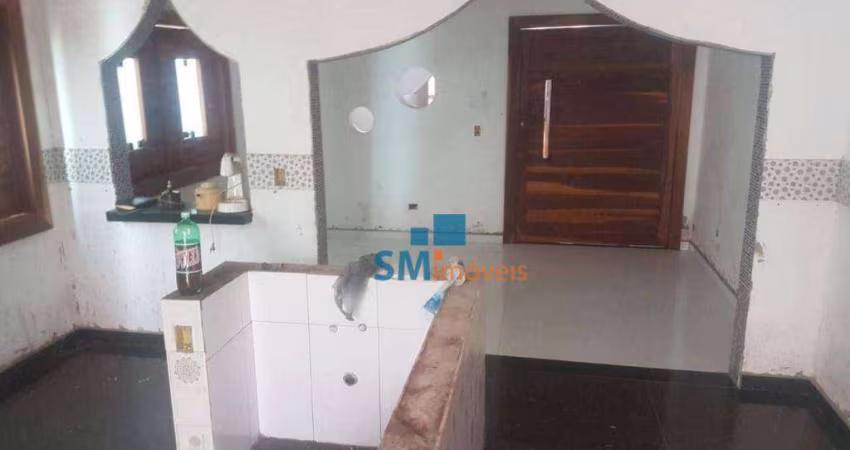 Sobrado com 3 dormitórios à venda, 260 m² por R$ 620.000,00 - Cidade Líder - São Paulo/SP