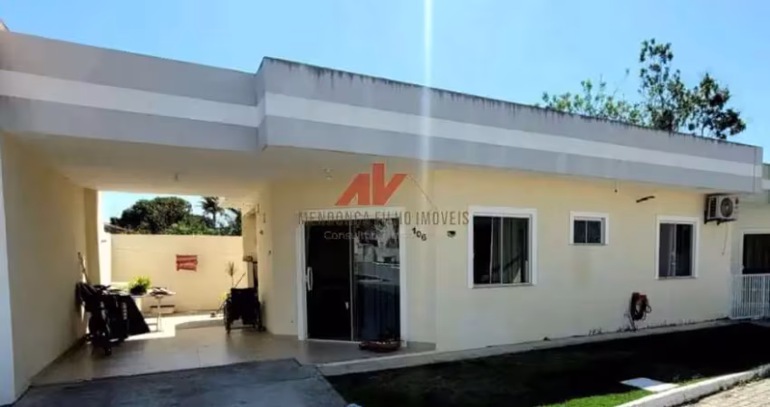 Casa linear em condomínio familiar- 2 dormitórios [1suite] - otima oportunidade