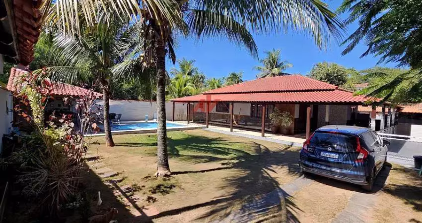 Casa mobiliada 3/4 suites - piscina aquecida - itaipuaçu