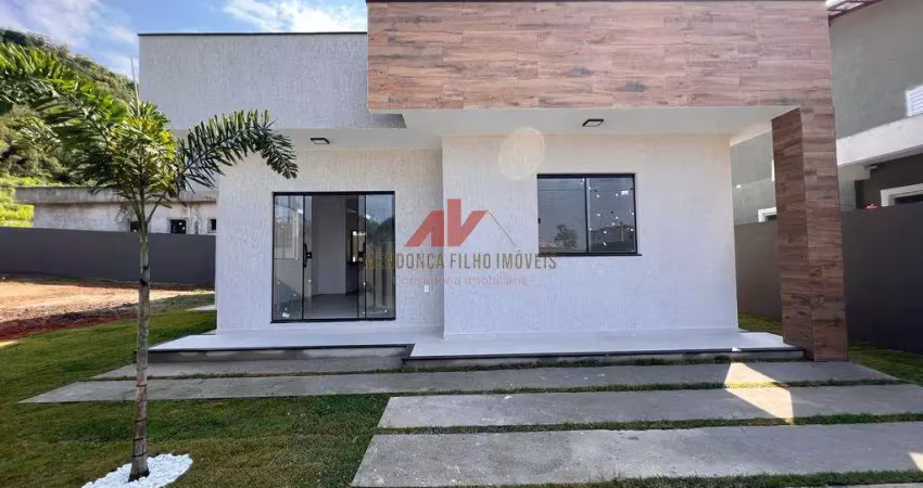 Casa linear em condomínio- 3 dormitórios [1 suite] -100m2
