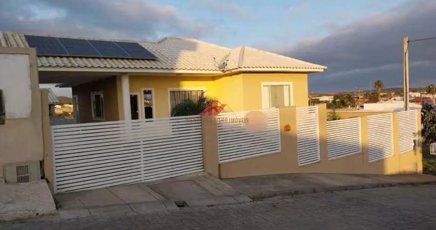 Casa em condomínio 2 dormitórios [1 suite] - energia solar - piscina