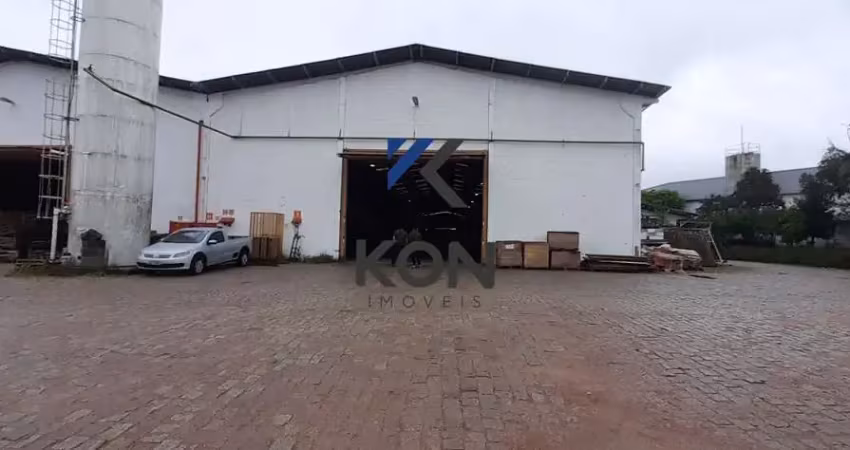 GALPÃO DE 2.900 M² COM DOCA DISPONÍVEL PARA LOCAÇÃO EM SÃO JOSÉ DOS PINHAIS-WAREHOUSE FOR LEASE IN SÃO JOSÉ DOS PINHAIS - PR