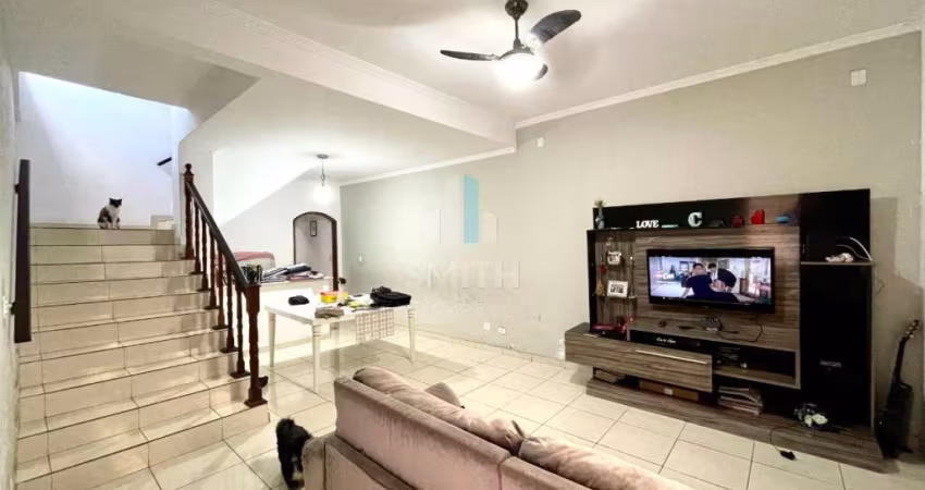 Imperdível! Casa à venda em Praia Grande-SP, Sítio do Campo. 3 quartos, 1 suíte, 2 salas, 3 banheiros, 2 vagas, 178m². Confira!