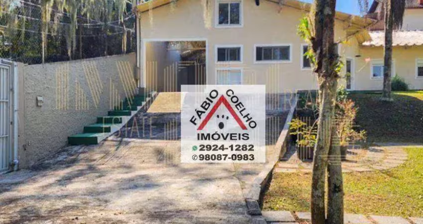 Sobrado Condomínio Fechado com 3 dormitórios à venda, 180 m² por R$ 1.900.000 - Interlagos - São Paulo/SP