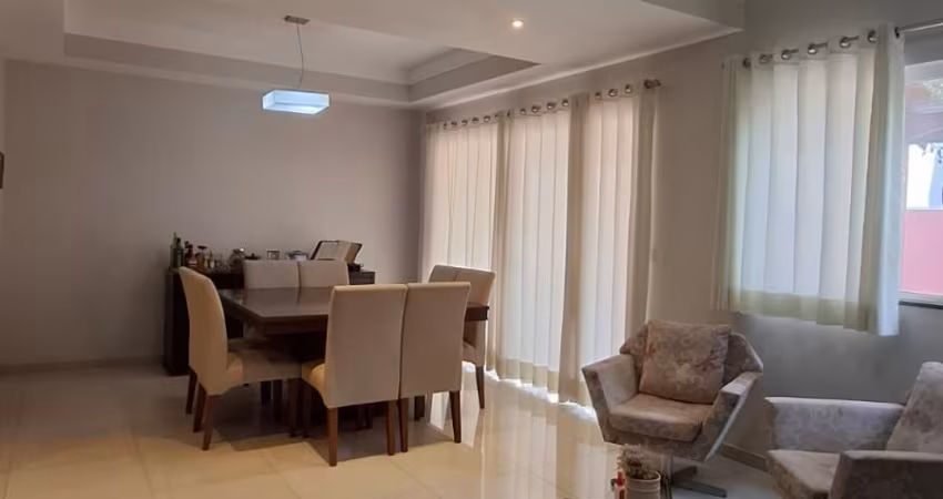 Sobrado com 181 m² Nova Aliança