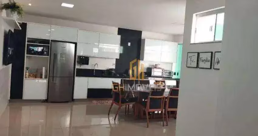 Casa com3 quartos no Parque das Laranjeiras