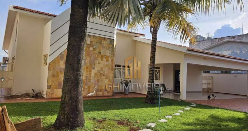 Casa com 4 dormitórios à venda, 310 m² por R$ 2.300.000 - Residencial Interlagos - Rio Verde/GO