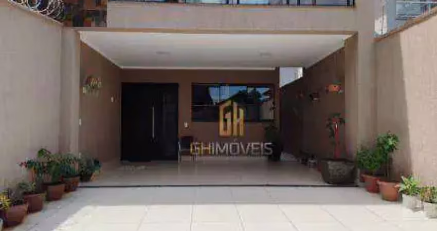 Sobrado com 4 dormitórios à venda, 262 m² por R$ 850.000,00 - Setor Jaó - Goiânia/GO