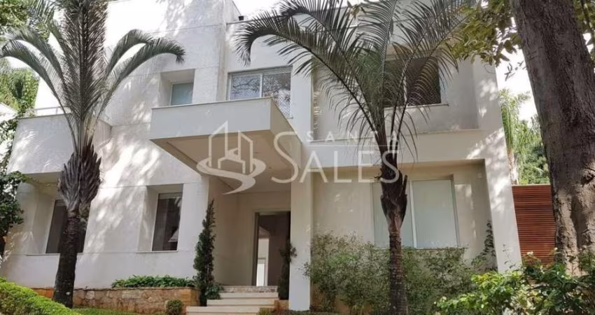 Luxuosa casa em condomínio à venda em São Paulo-SP, no Jardim Petrópolis: 4 quartos, 4 suítes, 2 salas, 6 banheiros, 8 vagas, 853 m².