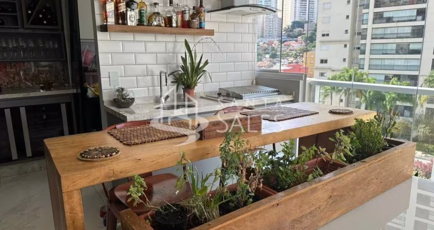 Apartamento com 2 suítes e varanda gourmet na Aclimação