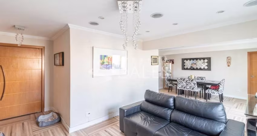 Oportunidade Imperdível: Apartamento de Luxo na Aclimação, São Paulo-SP - 3 quartos, 1 suíte, 4 banheiros, 3 vagas, 160m².