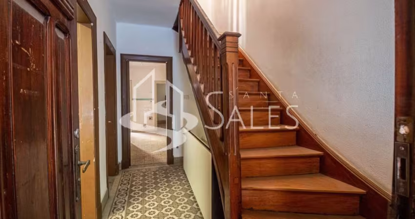 Casa Comercial à Venda na Bela Vista, São Paulo: 3 Quartos, 2 Salas, 2 Banheiros, 2 Vagas de Garagem, 120m² de Área.