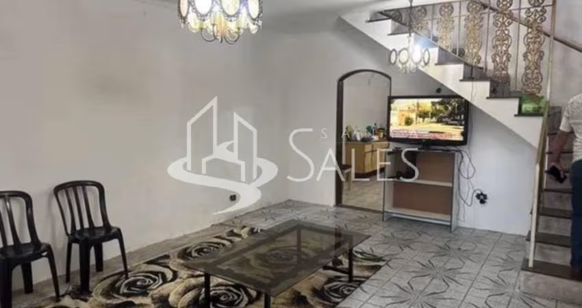 Casa à venda em São Paulo-SP, Vila Aricanduva: 3 quartos, 3 banheiros, 2 vagas de garagem, 240,00m². Compre reformada ou não!