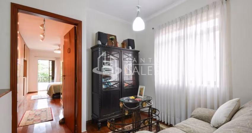 Impecável casa à venda em São Paulo-SP, Vila Clementino! 3 quartos, 3 suítes, 1 sala, 5 banheiros, 3 vagas, 244m².