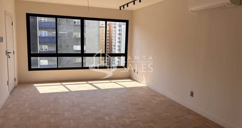 Imperdível! Apartamento à venda em SP na Vila Nova Conceição com 3 suítes e vaga de garagem - Confira!