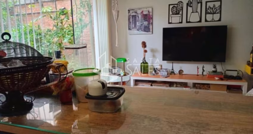 Casa reformada de 120m² no Campo Belo, São Paulo-SP por apenas R$1.450.000,00! Venha conferir!